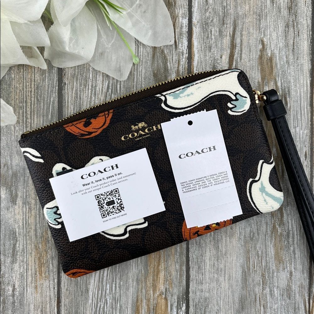 Coach Corner Zip Wristlet With Halloween Print Bag - Picture 6 of 6